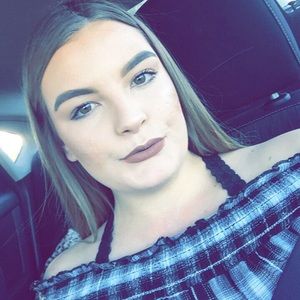 Meet your Posher, Naomi